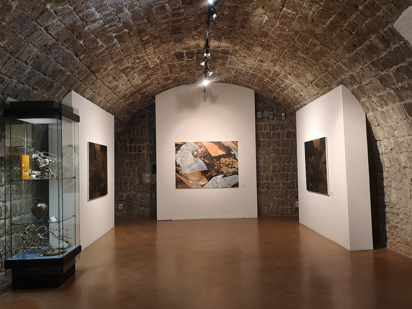 Sala mostra: Di terra acqua e vento, Museo Nazionale etrusco di Rocca Albornoz, Viterbo, 2023